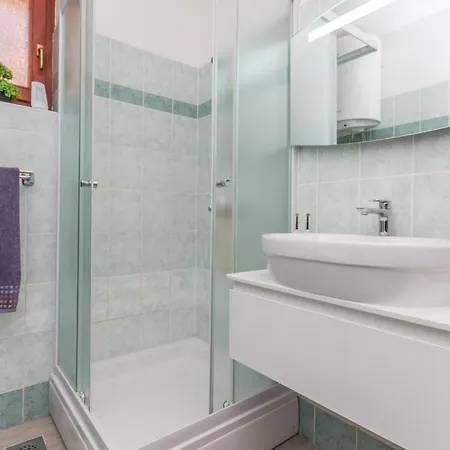 2 Bedroom In Lejlighed
